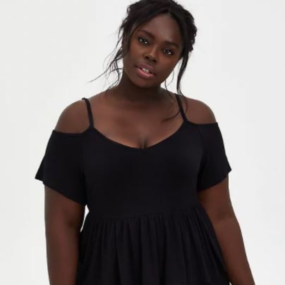 TORRID  SUPER SOFT BLACK COLD SHOULDER BABYDOLL TOP